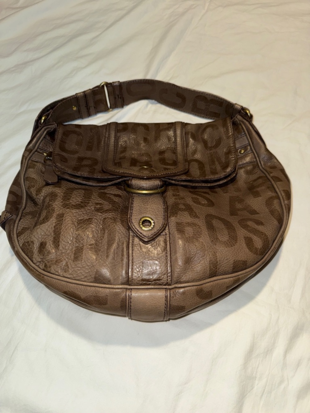 Marc Jacobs Signature Embossed Hobo Bag I. mushroom Pristine